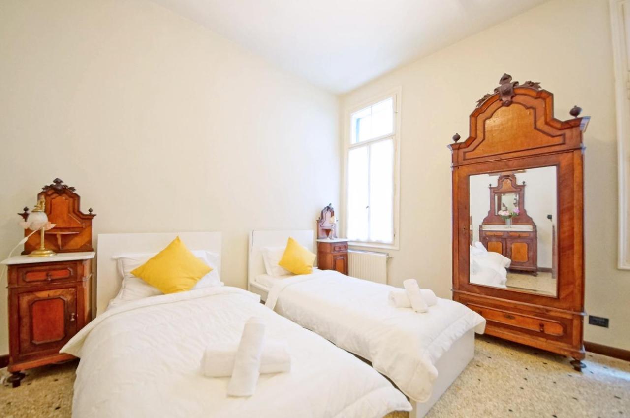 Dolcevita N 490 * Venedig